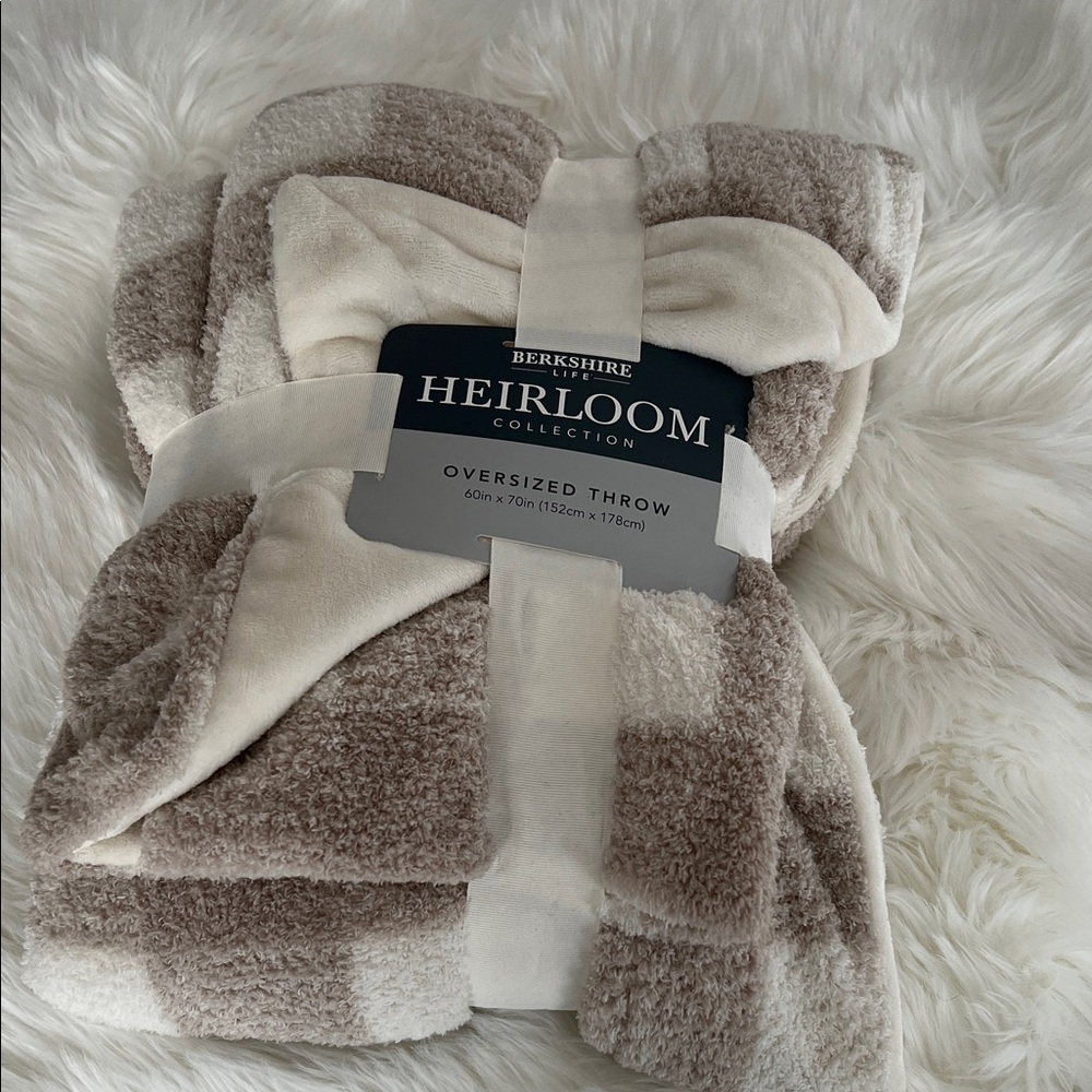 Berkshire Life Heirloom Oversized Throw NWT